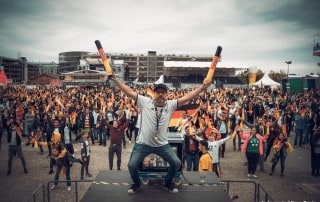 Airsticks Public Viewing WM